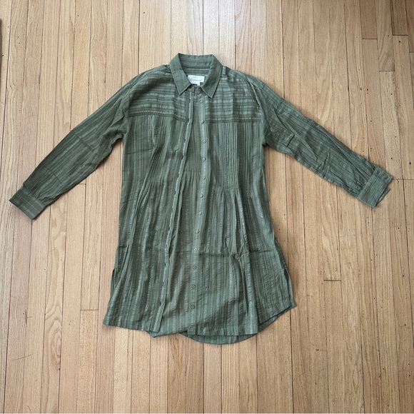 Anthropologie Green Gauze Like Button Down NWOT - Picture 3 of 3